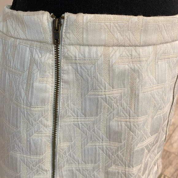 White Double Zipper A-Line Skirt - Picture 5 of 10